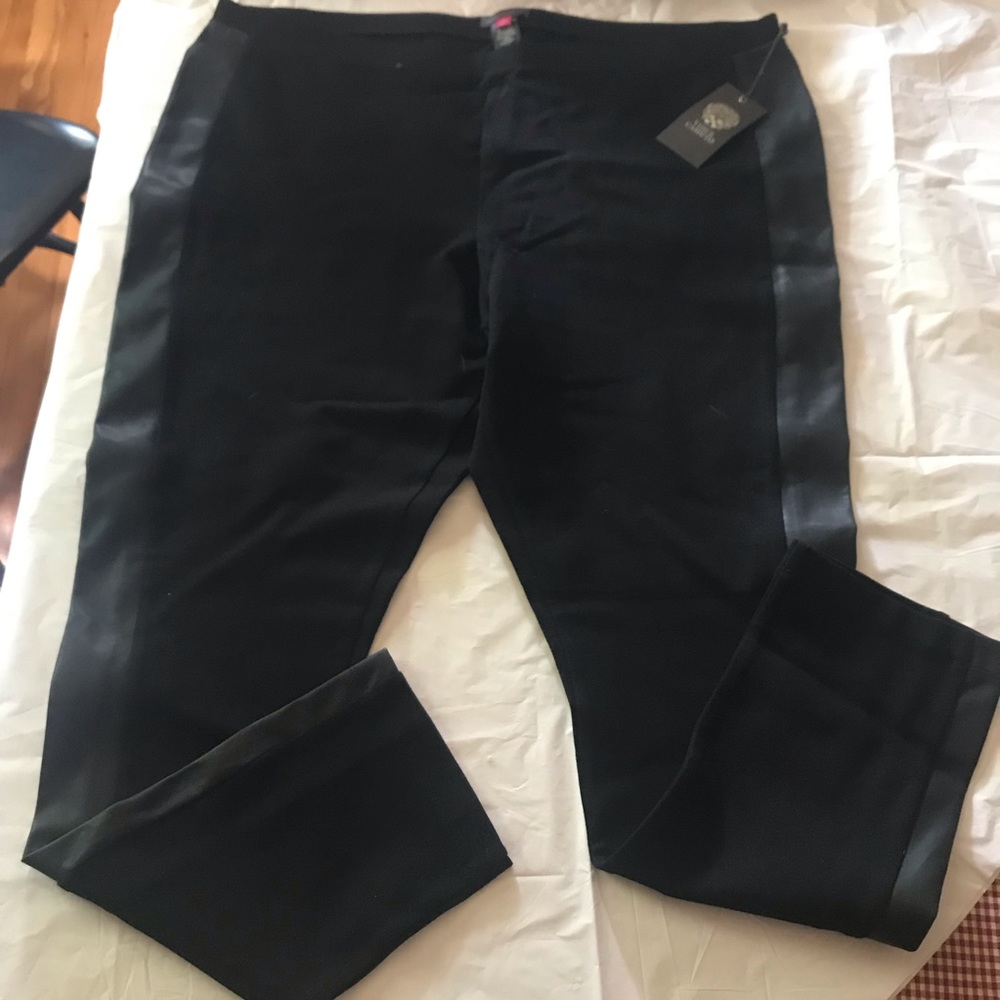 Vince Camuto Plus Legging with Leather Detail - 2X